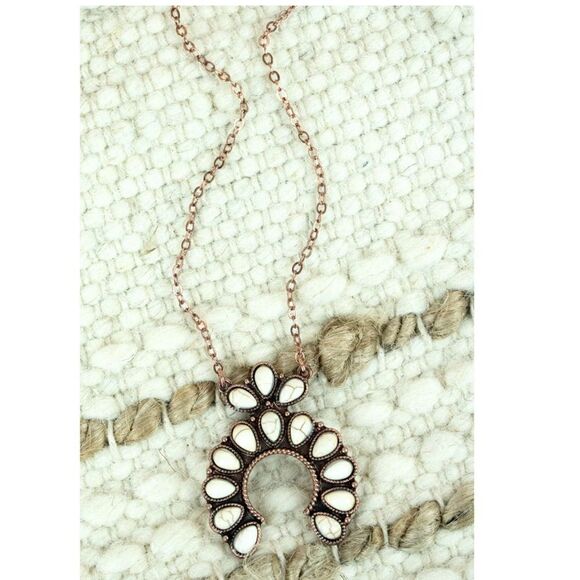 NWT SQUASH BLOSSOM NECKLACE  - Picture 1 of 4